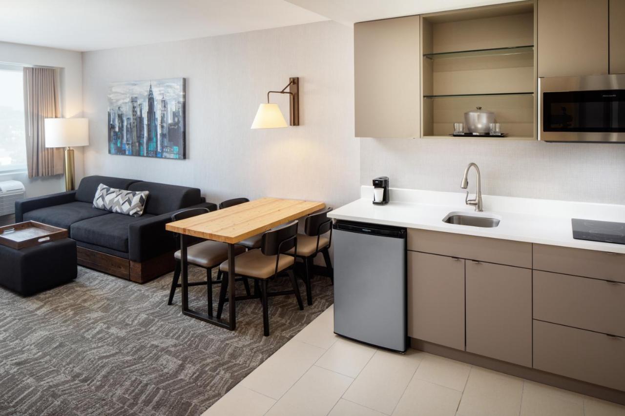 Springhill Suites By Marriott New York Jfk Airport Jamaica Exteriör bild
