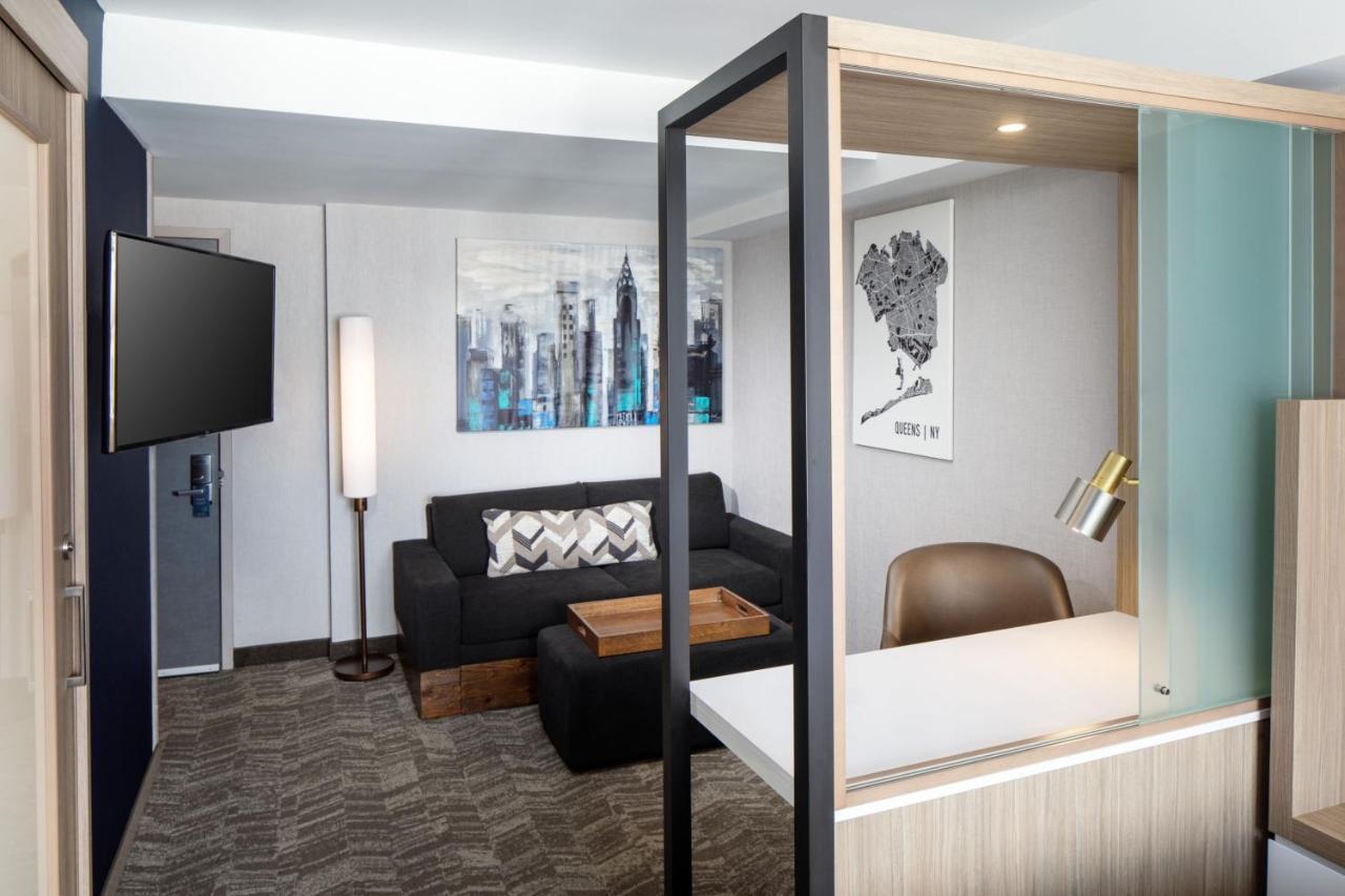 Springhill Suites By Marriott New York Jfk Airport Jamaica Exteriör bild